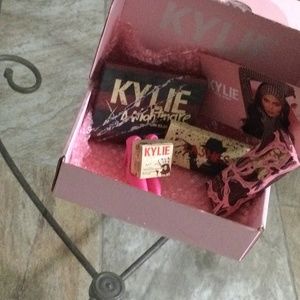 Brand New Kylie Jenner’s Whole Collection “A Nightmare On Elm Street”